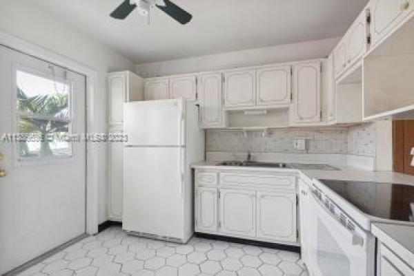 Sheridan Lakes, 2200 Park Ln #108, Hollywood, Florida 33021, image 1