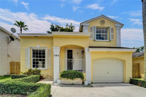 Amaretto, 11814 SW 102nd St, Kendall, Florida 33186, image 1