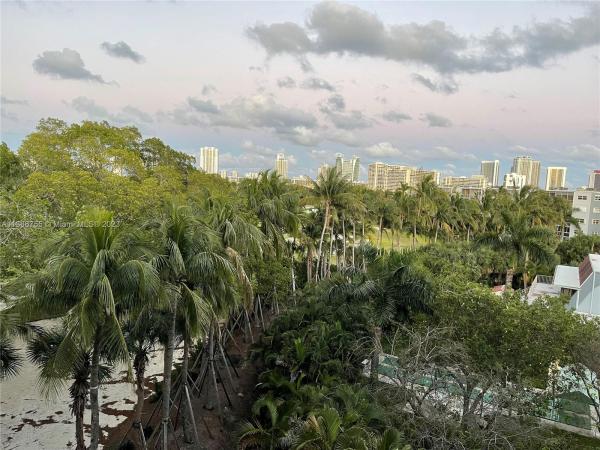 Fairways Royale, 1000 NE 14th Ave #607, Hallandale Beach, Florida 33009, image 1