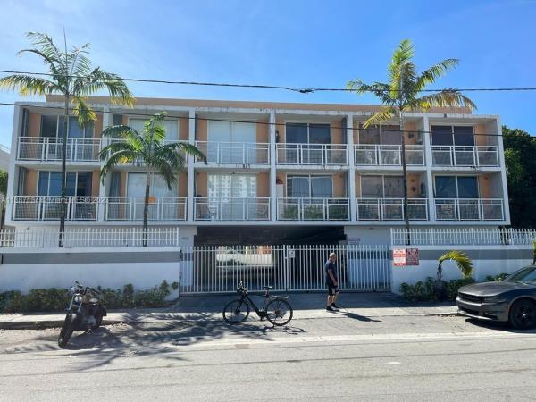 Varadero En La Pequena Havana, 450 SW 3rd St #4, Miami, Florida 33130, image 1