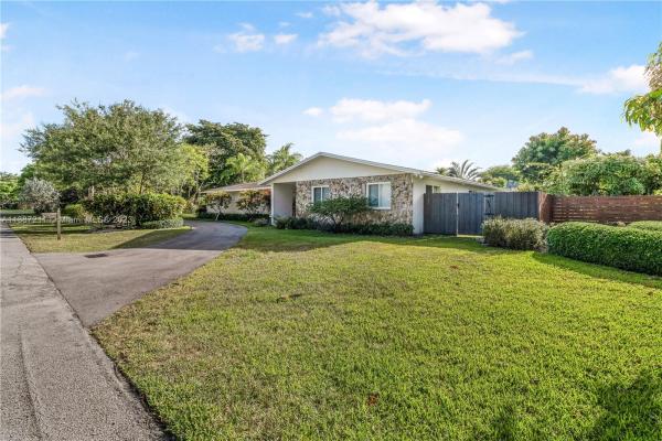 12900 SW 100th Ave, Kendall, Florida 33176, image 2