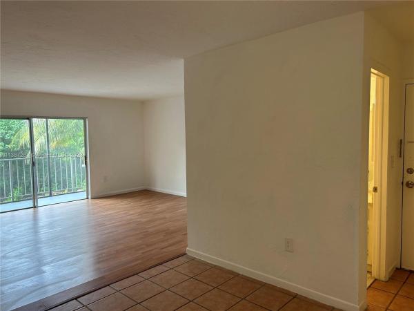 Keystone Bay, 2640 NE 135th St #203, North Miami, Florida 33181, image 1