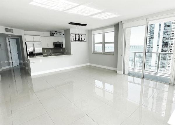 The Mark On Brickell, 1155 Brickell Bay Dr #1801, Miami, Florida 33131, image 1