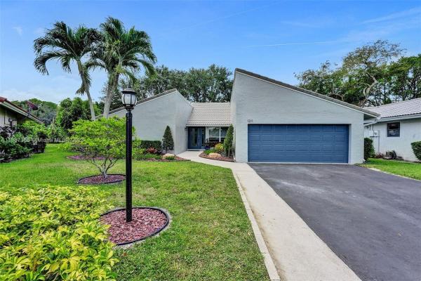 Spring Circle Villas, 1211 Spring Cir Dr, Coral Springs, Florida 33071, image 1