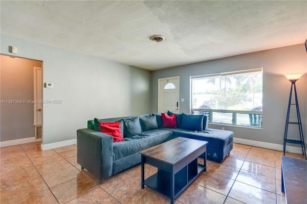 Oakland Estates North, 4231 NW 44th St, Lauderdale Lakes, Florida 33319, image 1