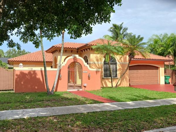 Swans Landing, 16061 NW 83rd Pl, Miami Lakes, Florida 33016, image 1