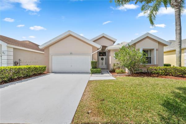 North Gate, 2380 SE 7th Pl, Homestead, Florida 33033, image 2
