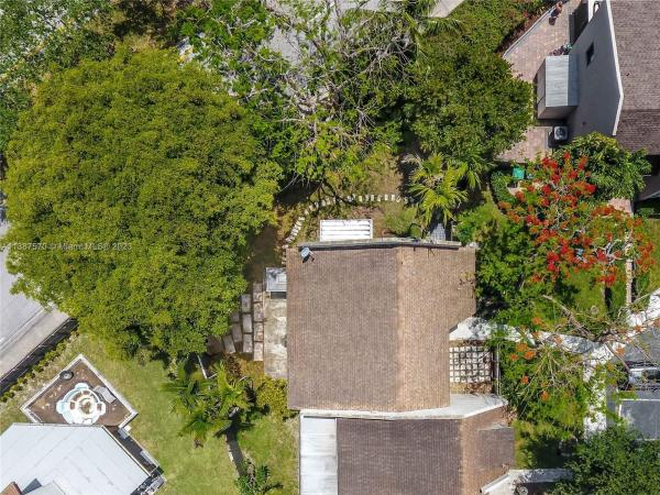 Briar Bay Townhouse Estates, 9216 SW 136th St Cir #9216, Kendall, Florida 33176, image 1