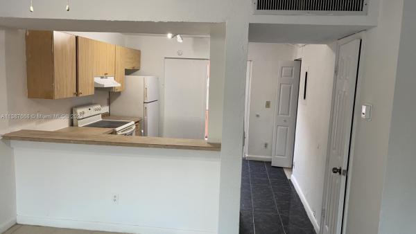 Lauderhill Gardens Townhouses, 4045 NW 19th St #4045, Lauderhill, Florida 33313, image 1