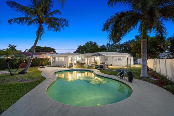 Hillsboro Isles, 2533 NE 21st Ter, Lighthouse Point, Florida 33064, image 1