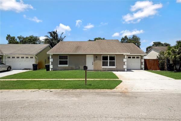 Lee Estates, 5445 Oakbranch Dr, Lake Worth Beach, Florida 33463, image 1