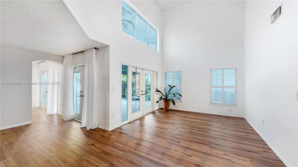 West Lake Village, 1065 Silverbell St, Hollywood, Florida 33019, image 2