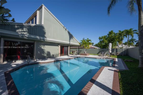 Canterbury, 450 NW 79th Ave, Plantation, Florida 33324, image 1