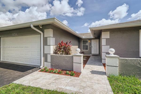 Pinewood Estates, 8521 SW 180th St, Palmetto Bay, Florida 33157, image 1