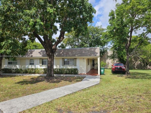 Green Hills Park West, 16900 SW 113th Ct #5544E, West Perrine, Florida 33157, image 1