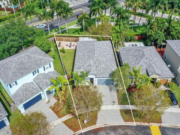 Aruba At Oasis, 2815 NE 2nd Dr, Homestead, Florida 33033, image 1