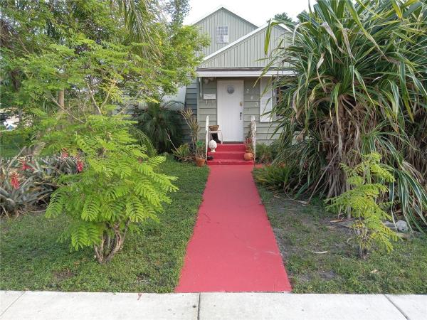 North Hollywood, 243 SW 12th St, Dania Beach, Florida 33004, image 1