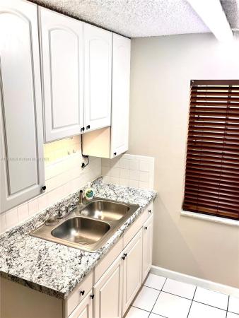 One Wilton Place, 900 NE 26th St #10, Wilton Manors, Florida 33305, image 1