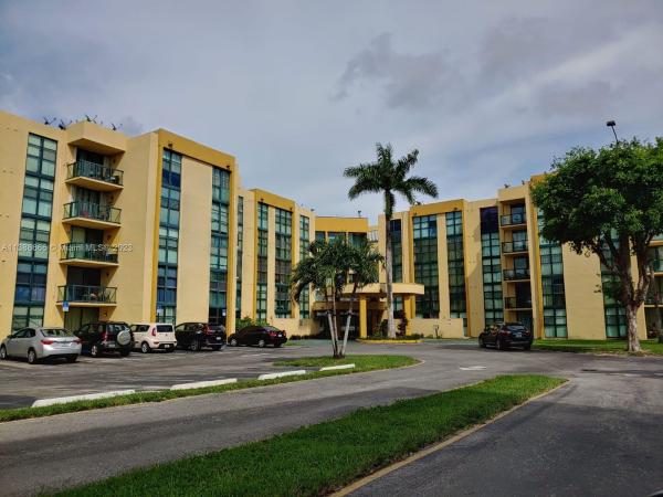 International Park, 11790 SW 18th St #422-3, Tamiami, Florida 33175, image 1