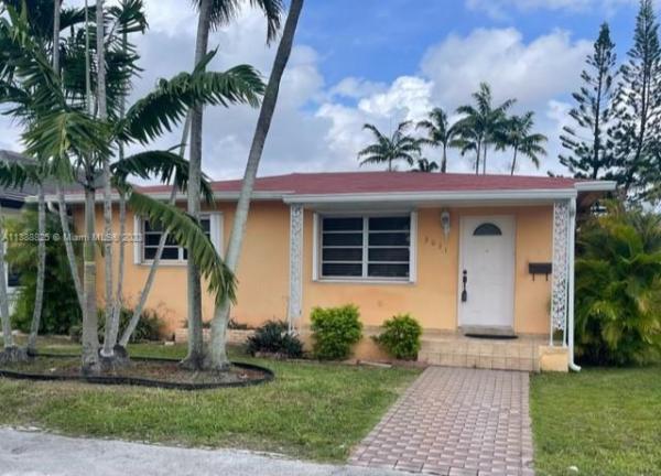 Coral Villas, 3031 SW 64th Ave, Coral Terrace, Florida 33155, image 1