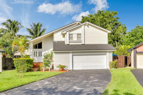 Lakes Of The Meadow, 5207 SW 152nd Ct, Kendall West, Florida 33185, image 2