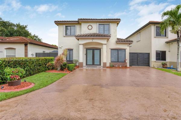 Spanish Lakes, 8126 NW 199th Ter, Hialeah, Florida 33015, image 1