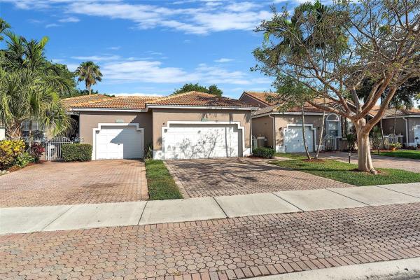 Regency Homes At Fairway Isles, 2301 E Aragon Blvd #2, Sunrise, Florida 33313, image 1