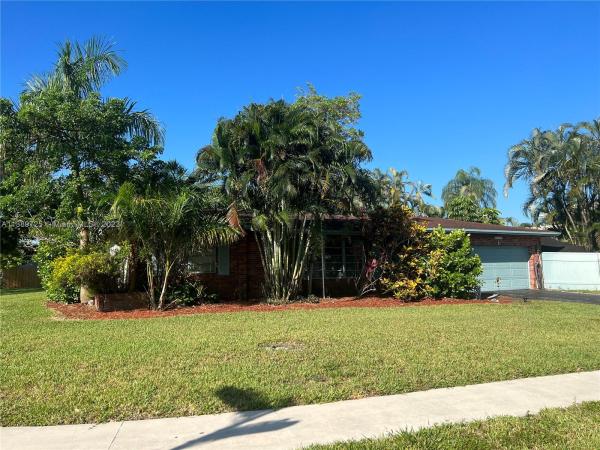 Sala Del Mar, 5900 SW 17th St, Plantation, Florida 33317, image 1