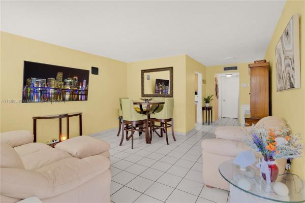 Royal Palm Gardens, 4655 Palm Ave #229, Hialeah, Florida 33012, image 1