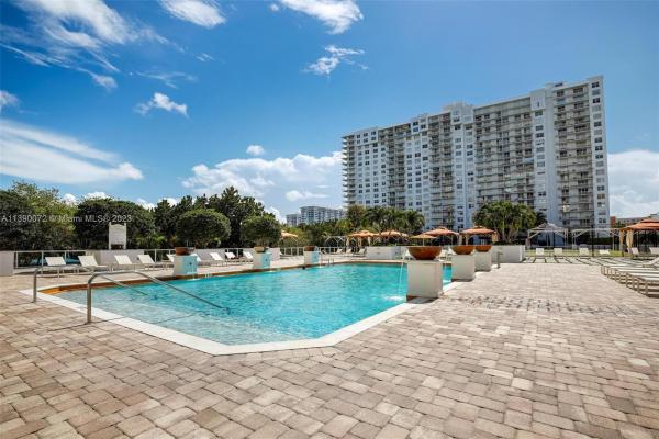Admirals Port West, 2801 NE 183rd St #108W, Aventura, Florida 33160, image 2