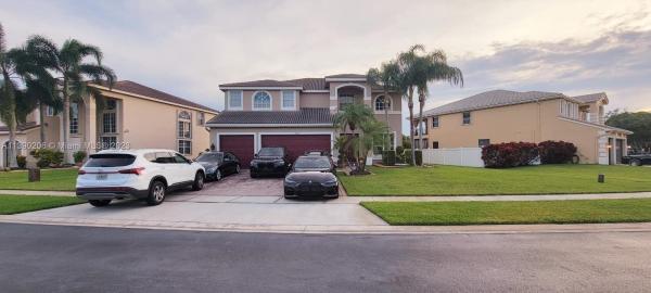 Silver Shores, 2022 SW 152nd Ter, Miramar, Florida 33027, image 2