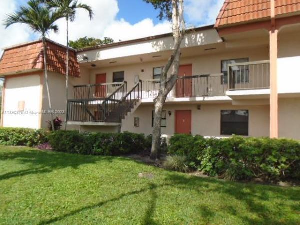 Monterey, 821 NE 207th Ln #102-1, Ives Estates, Florida 33179, image 1