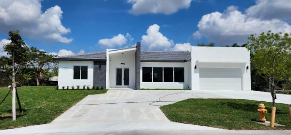 18961 SW 359th St, Unincorporated Dade County, Florida 33034, image 2