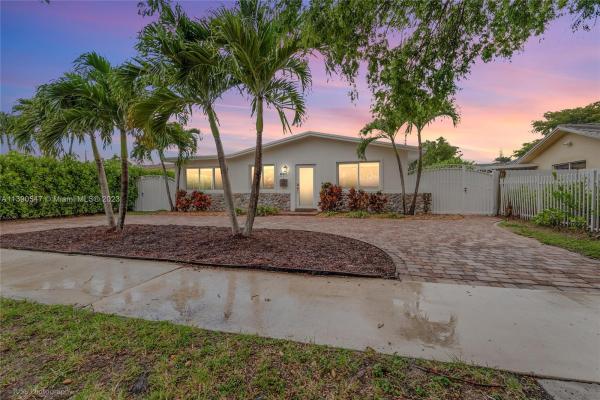 Lemlich Manor, 6411 SW 22nd St, West Miami, Florida 33155, image 1