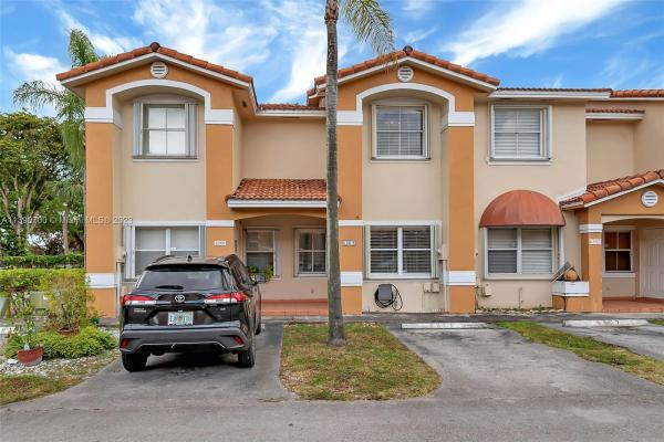 Kendale Lakes No HOA, 6301 SW 138th Pl, Kendale Lakes, Florida 33183, image 2