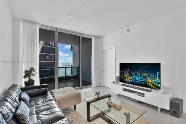 900 Biscayne Bay, 900 Biscayne Blvd #4510, Miami, Florida 33132, image 2