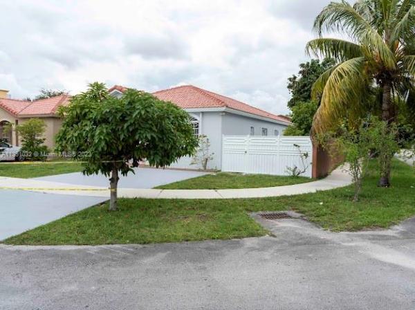 Excalibur Homes, 6994 W 5th Ave, Hialeah, Florida 33014, image 1