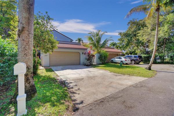 Tierra Vista, 2885 Begonia Way, Cooper City, Florida 33026, image 1