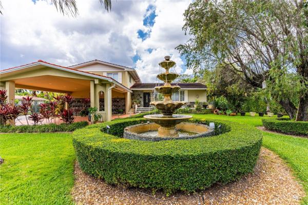 Sweetwater Estates, 300 SW 124th Ave, Tamiami, Florida 33184, image 1