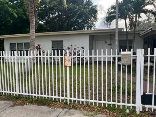 Brian Manors, 14140 NE 9th Ave, North Miami, Florida 33161, image 1