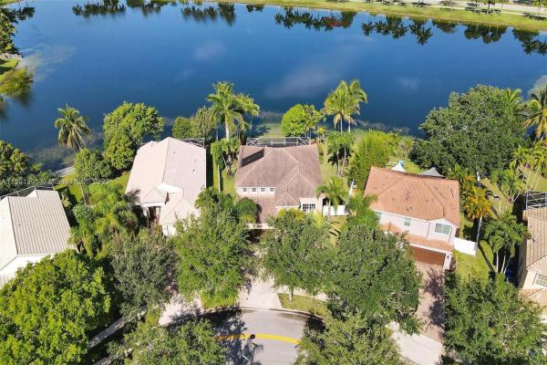 Heritage, 1128 NW 133rd Ave, Pembroke Pines, Florida 33028, image 1