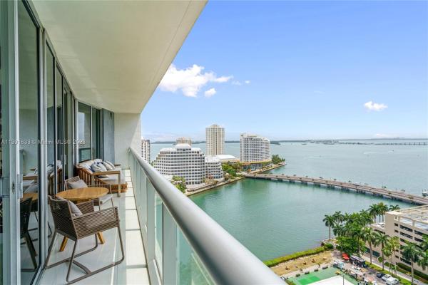 Icon Brickell Tower 2, 495 Brickell Ave #2011, Miami, Florida 33131, image 2