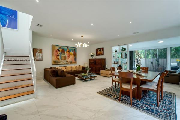 Via Floresta, 6858 SW 89th Ter, Pinecrest, Florida 33156, image 1