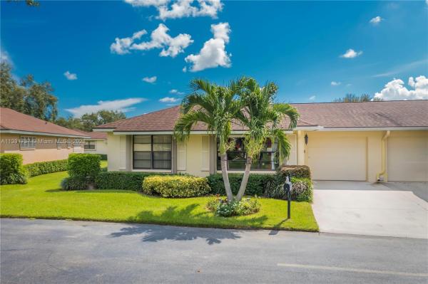 Bent Tree Villas East, 9845 Tabebuia Tree Dr #A, Boynton Beach, Florida 33436, image 2