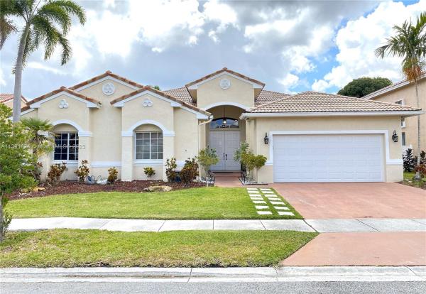 Estancia, 327 SW 188th Ter, Pembroke Pines, Florida 33029, image 1