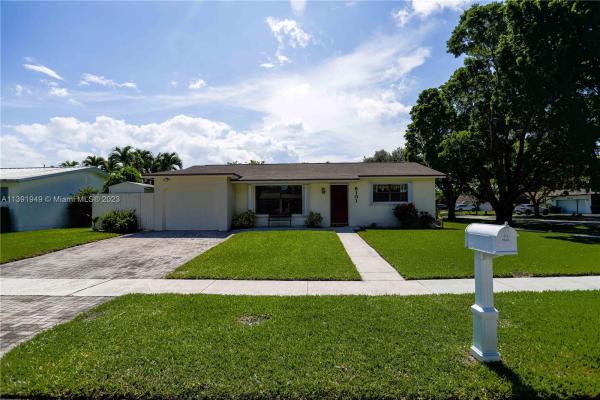 Cooper Village, 5101 SW 101st Ter, Cooper City, Florida 33328, image 1