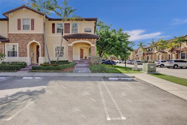 The Shores At Isles Of Bayshore, 9051 SW 227th St #1, Cutler Bay, Florida 33190, image 2