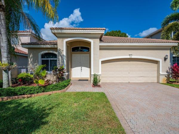 Laguna Isles, 6151 SW 195th Ave, Pembroke Pines, Florida 33332, image 1