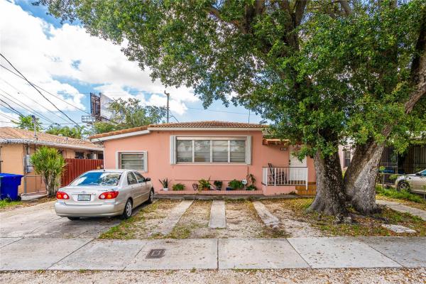 Grapeland Center, 991 NW 27th Ct, Miami, Florida 33125, image 1