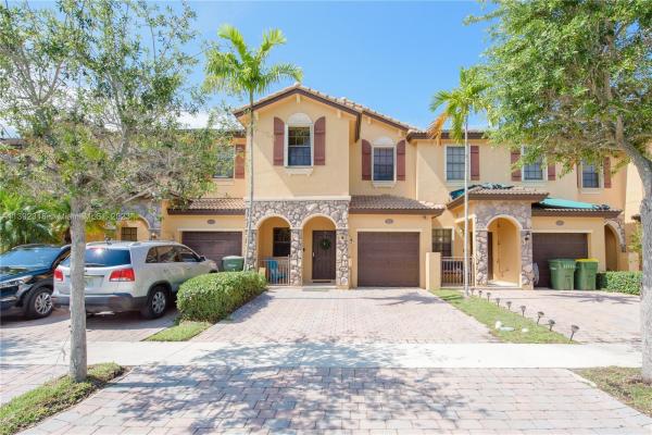 Umbria At The Vineyards, 3749 NE 4th St #3749, Homestead, Florida 33033, image 1